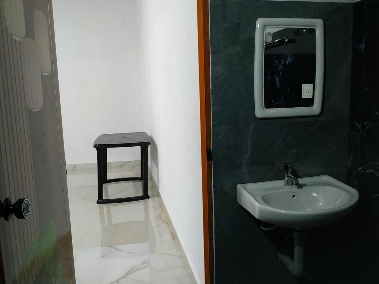 The Ocean View Hotel Ullal ภายนอก รูปภาพ